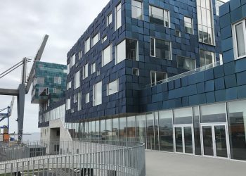 How Can We Stretch the Horizon of Modern Architecture?