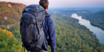 How Do You Choose the Right Backpack for Long Hikes?