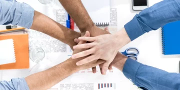 How Can Basecamp Improve Cross-Department Communication?