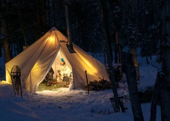 The Best Gear for Winter Camping: A Comprehensive Guide
