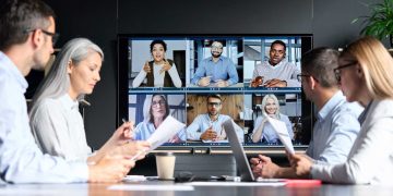 How Can Basecamp Support Hybrid Teams Between Office and Remote Work?