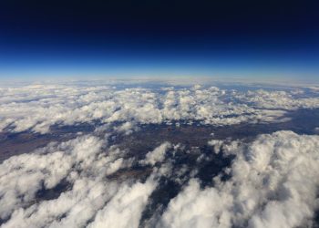 Can the Horizon Be Reached? The Science Behind the Illusion of Distance